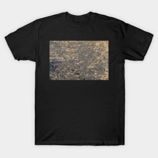 Abstract gold and yellow liquid water T-Shirt